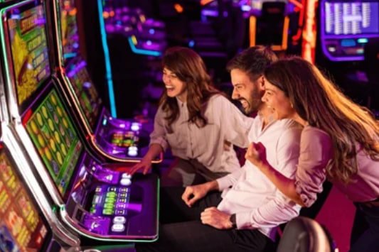 Dragon Tiger live card game table with professional dealer streaming in real time